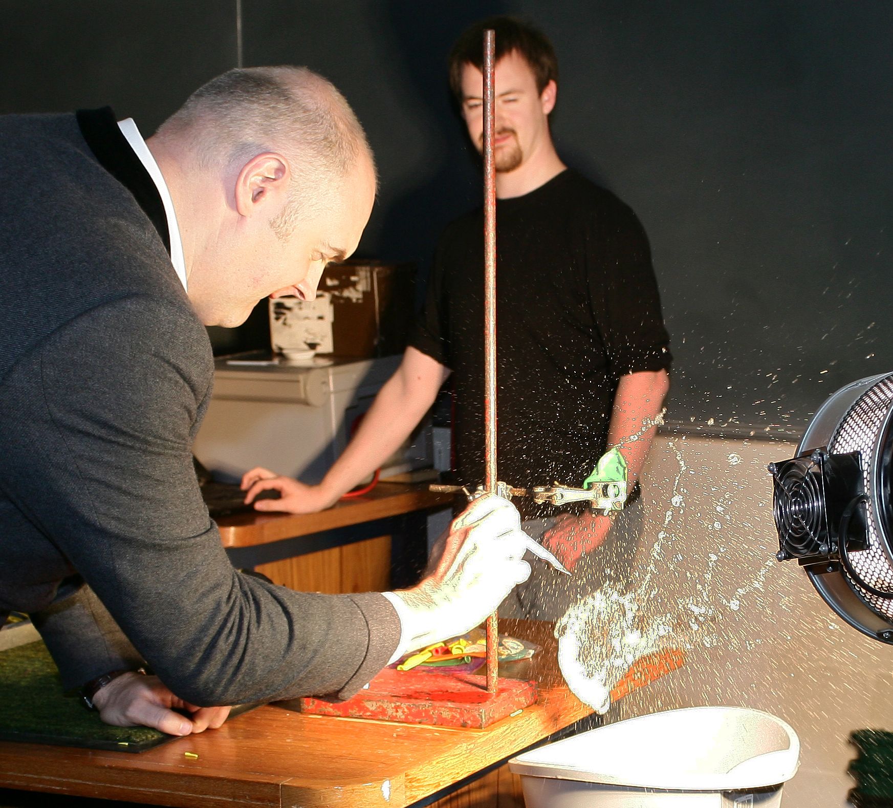 Dara Ó Briain getting in on the 25th Anniversary Physics at Work action.